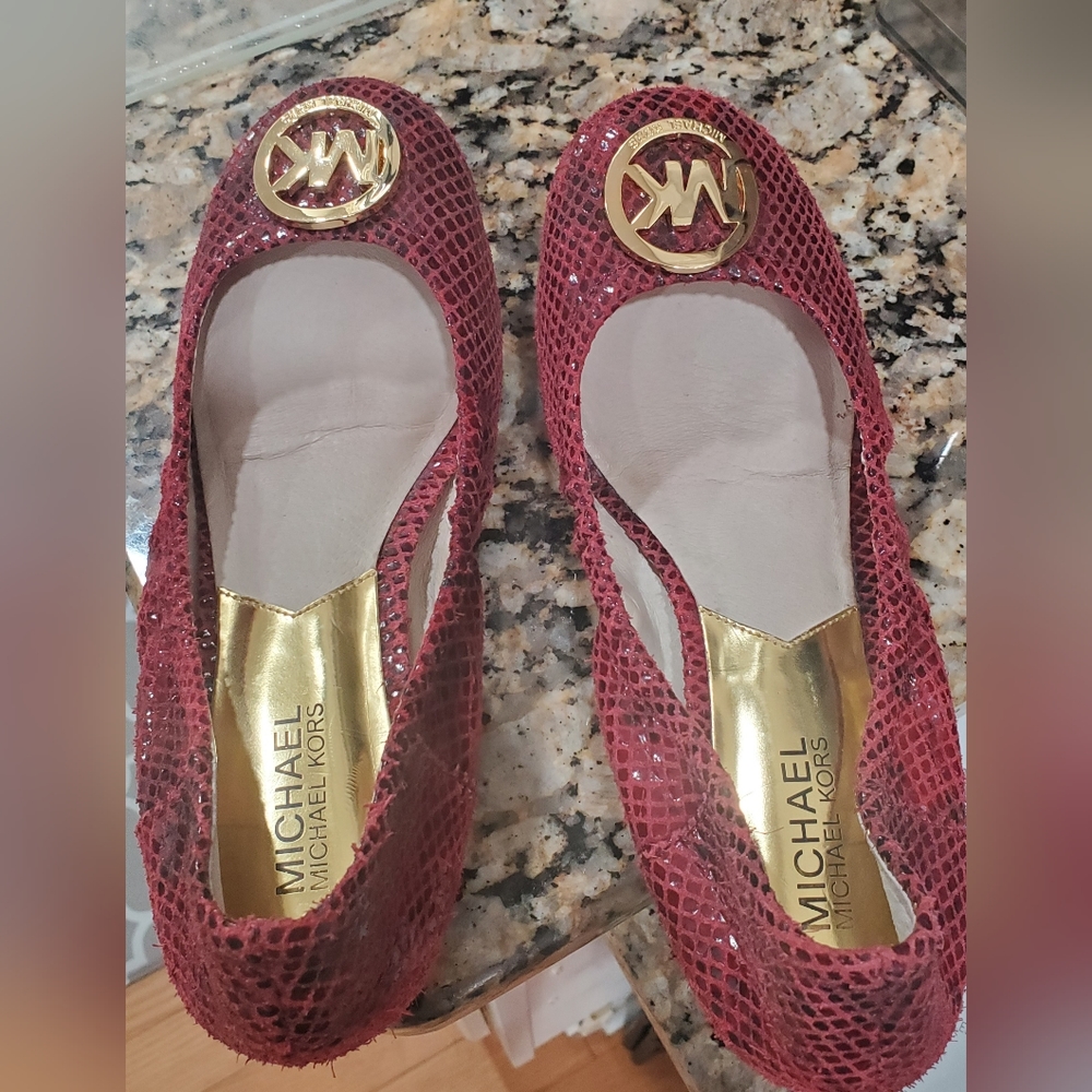 Michael Kors flats